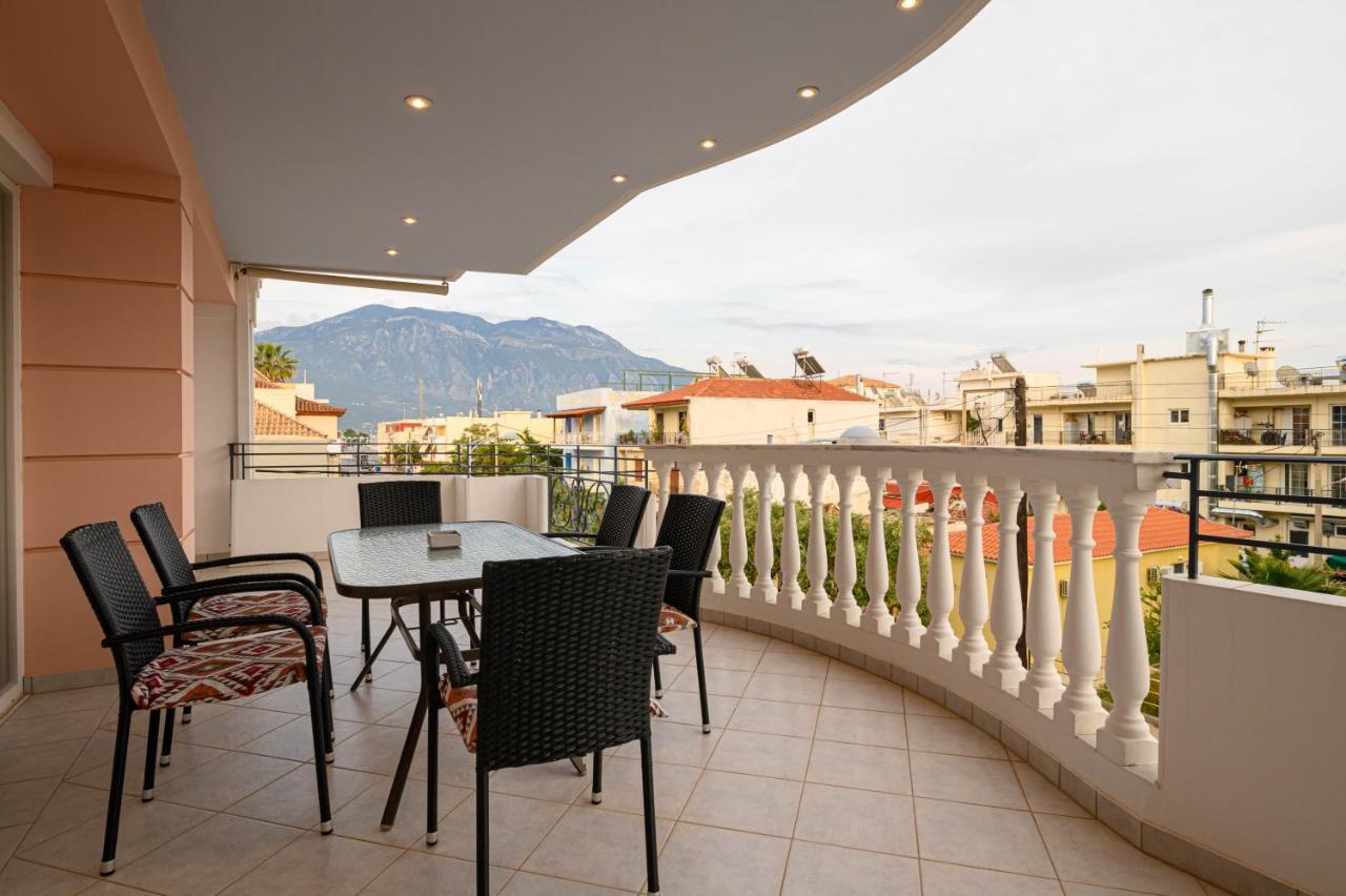 Marine Luxury Apartment Kalamata Exterior foto
